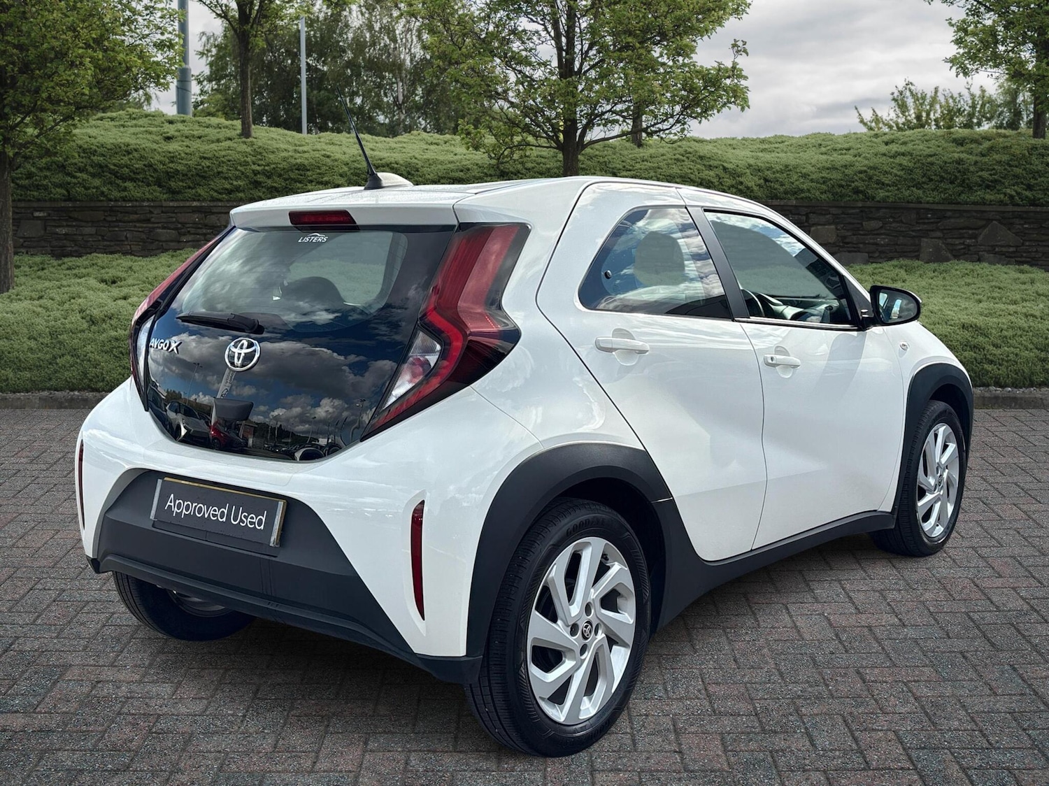 Used Toyota Aygo X 2022 for sale - 76043947: Photo 2