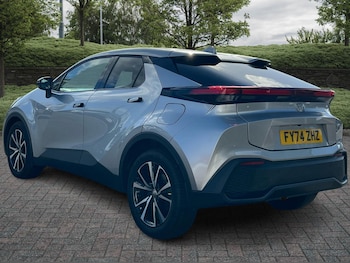 Used Toyota C-HR 2024 for sale - 76111709: Photo 4