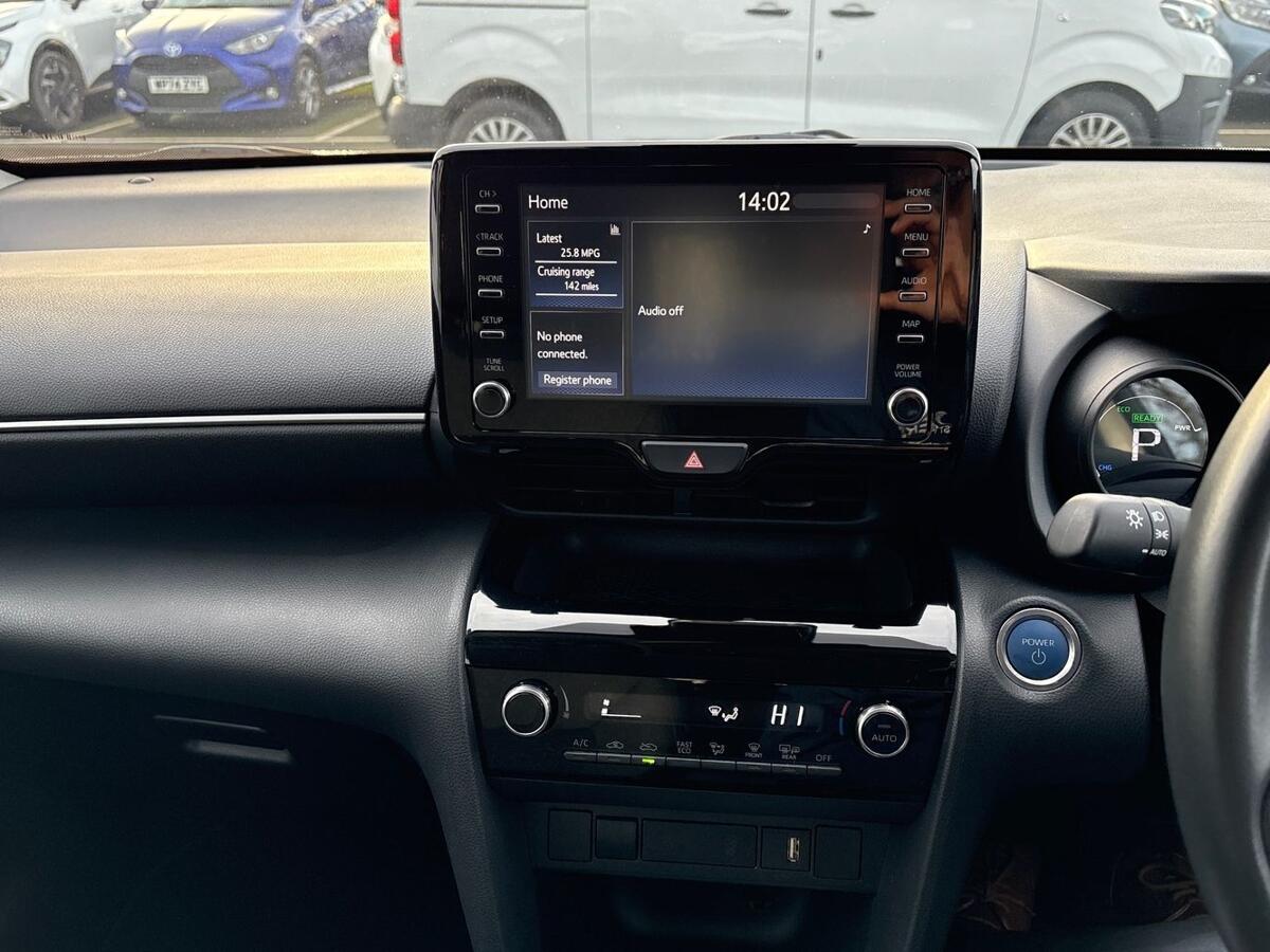 Used Toyota Yaris 2023 for sale - 77046333: Photo 11