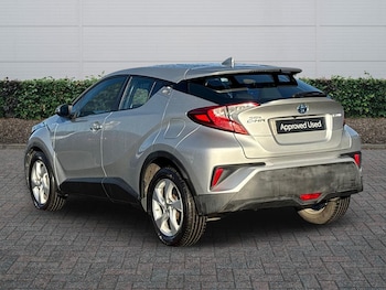 Used Toyota C-HR 2018 for sale - 76635382: Photo