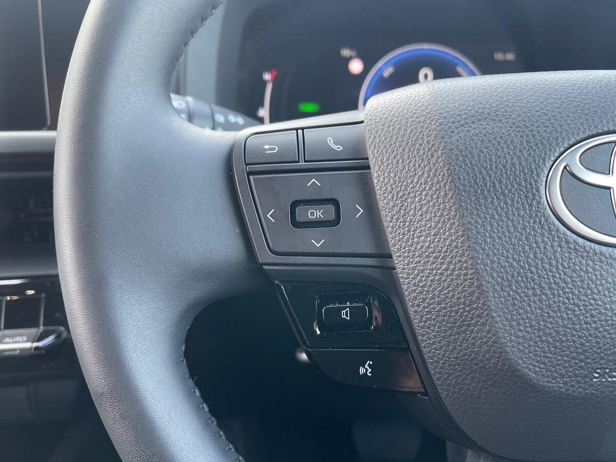 Used Toyota C-HR 2024 for sale - 76716688: Photo 13