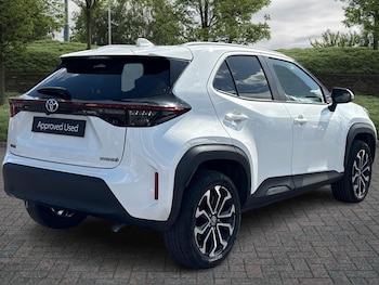 Used Toyota Yaris 2021 for sale - 75842341: Photo