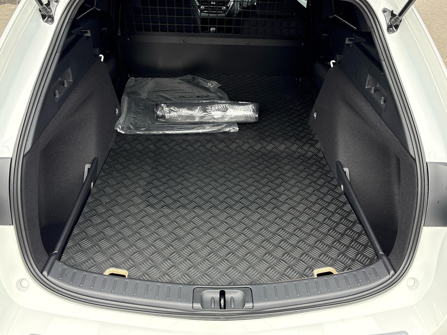 Used Toyota Corolla 2025 for sale - 76635397: Photo 14