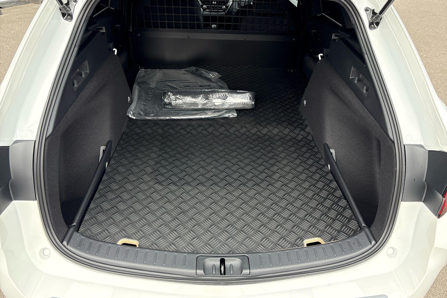 Used Toyota Corolla 2025 for sale - 76635397: Photo 43