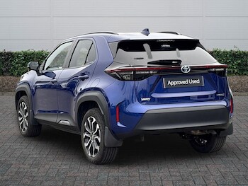 Used Toyota Yaris 2023 for sale - 77647521: Photo