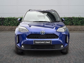 Used Toyota Yaris 2023 for sale - 77647521: Photo