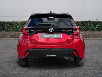 Used Toyota Yaris 2021 for sale - 79670960: Photo