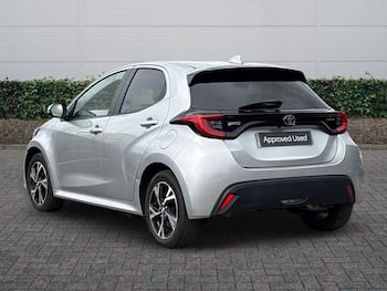 Used Toyota Yaris 2024 for sale - 79633304: Photo