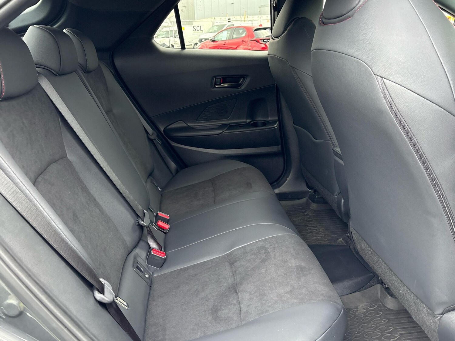 Used Toyota C-HR 2024 for sale - 76441758: Photo 13