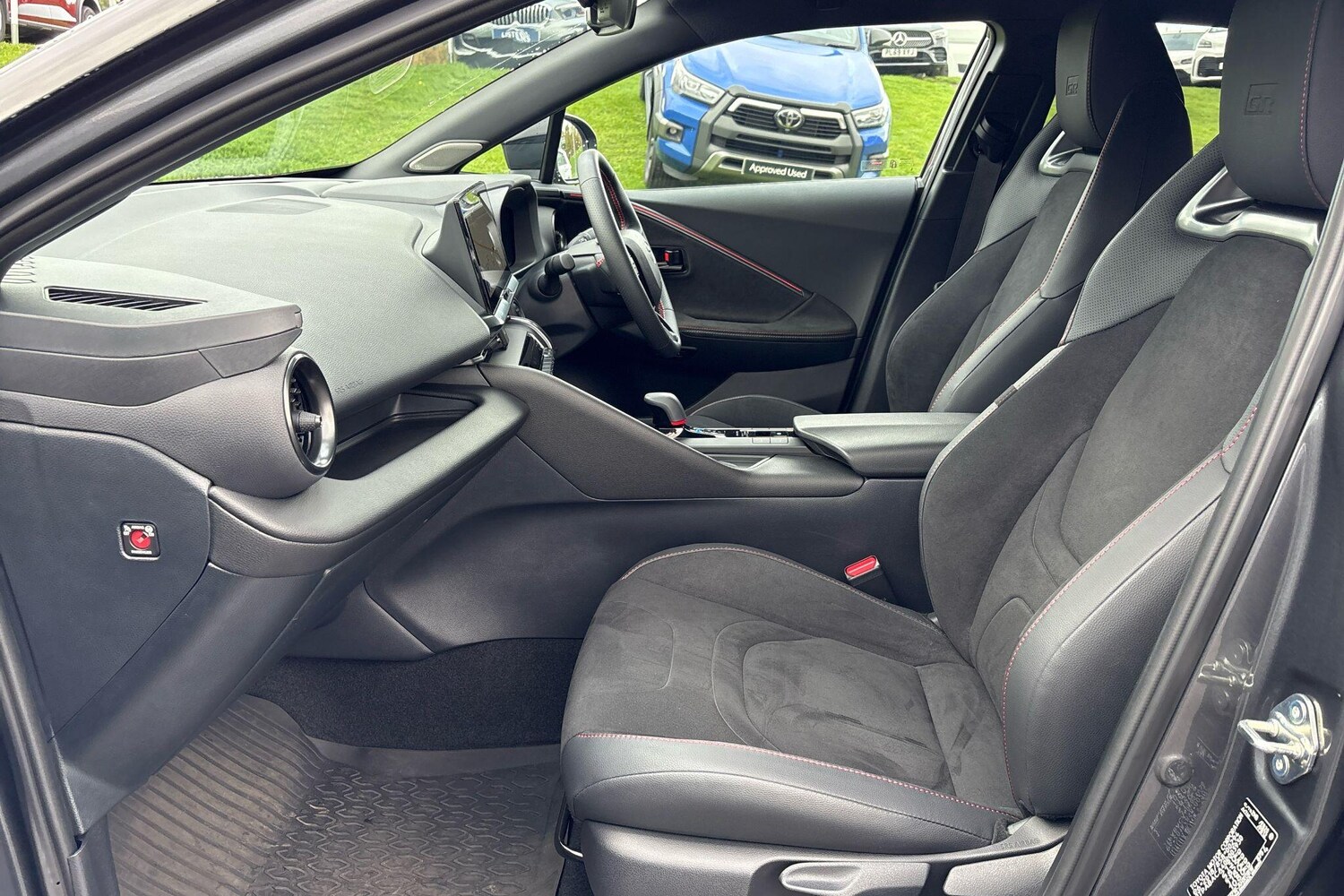 Used Toyota C-HR 2024 for sale - 76441758: Photo 44