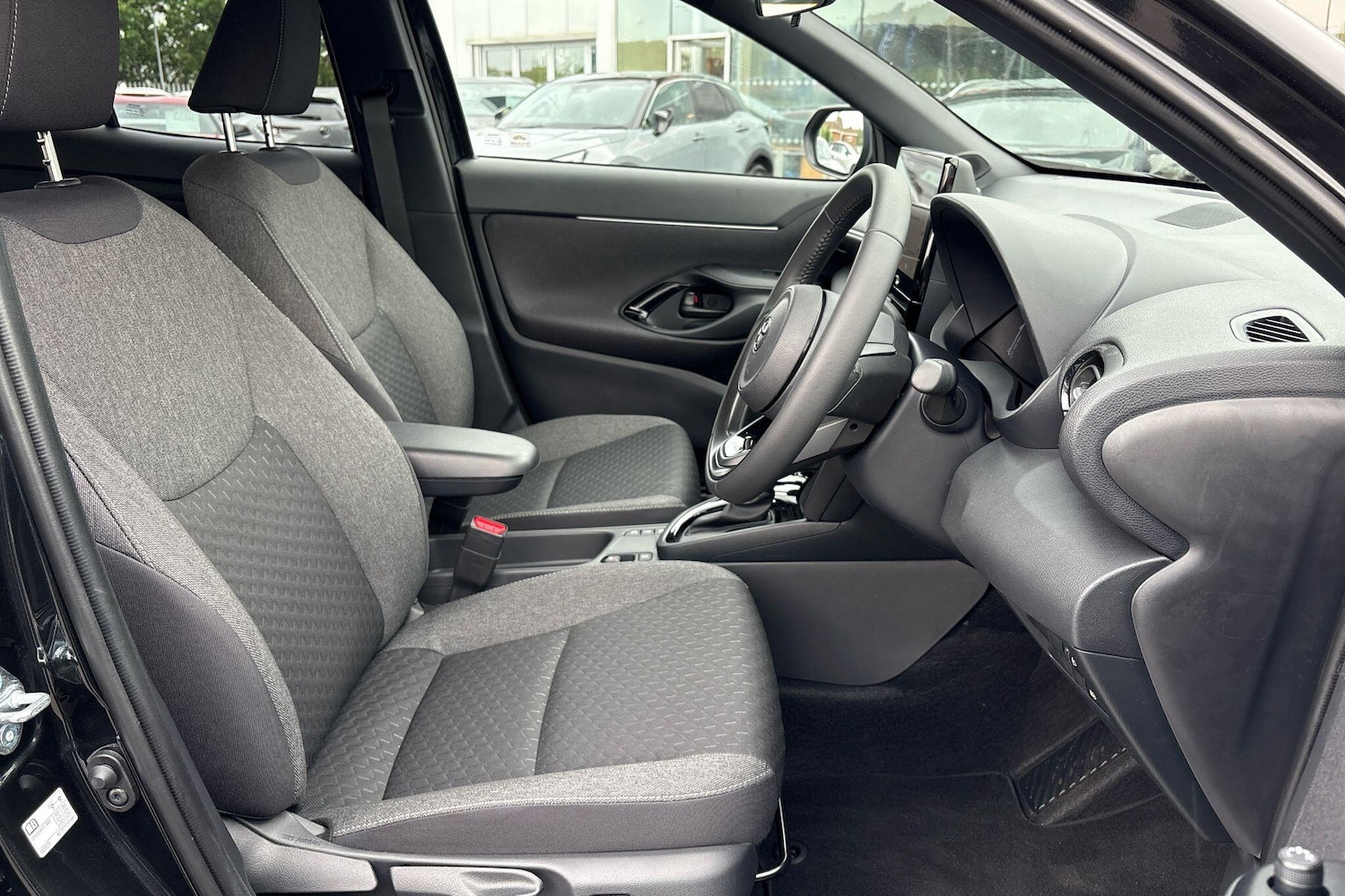 Used Toyota Yaris Cross 2025 for sale - 77388470: Photo 17