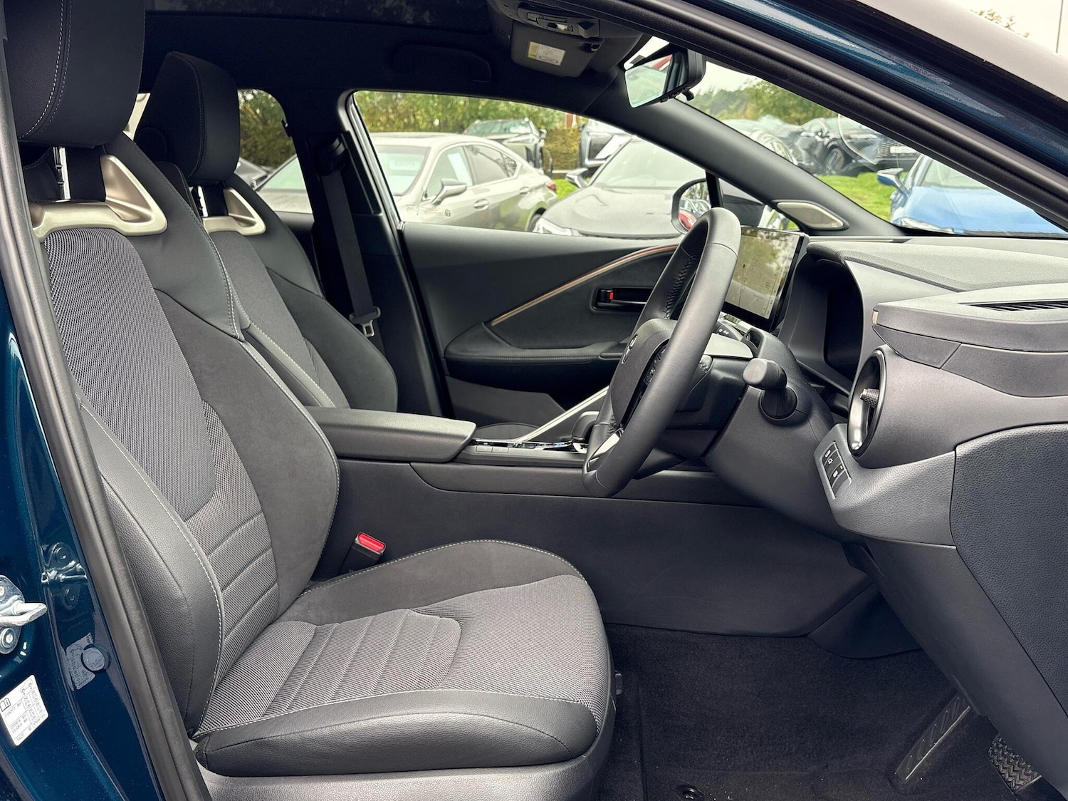 Used Toyota C-HR 2025 for sale - 76486673: Photo 11