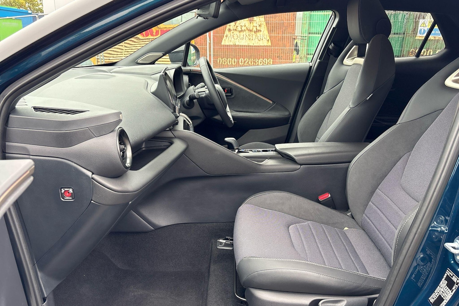 Used Toyota C-HR 2025 for sale - 76486673: Photo 45