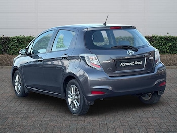 Used Toyota Yaris 2014 for sale - 77647534: Photo