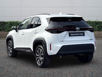 Used Toyota Yaris 2023 for sale - 78073921: Photo