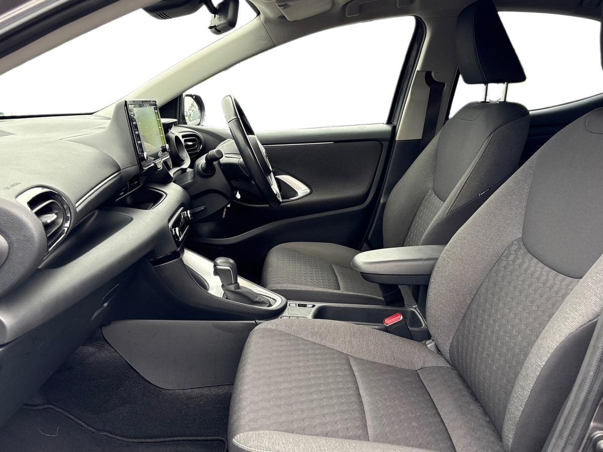 Used Toyota Yaris 2022 for sale - 77060101: Photo 11