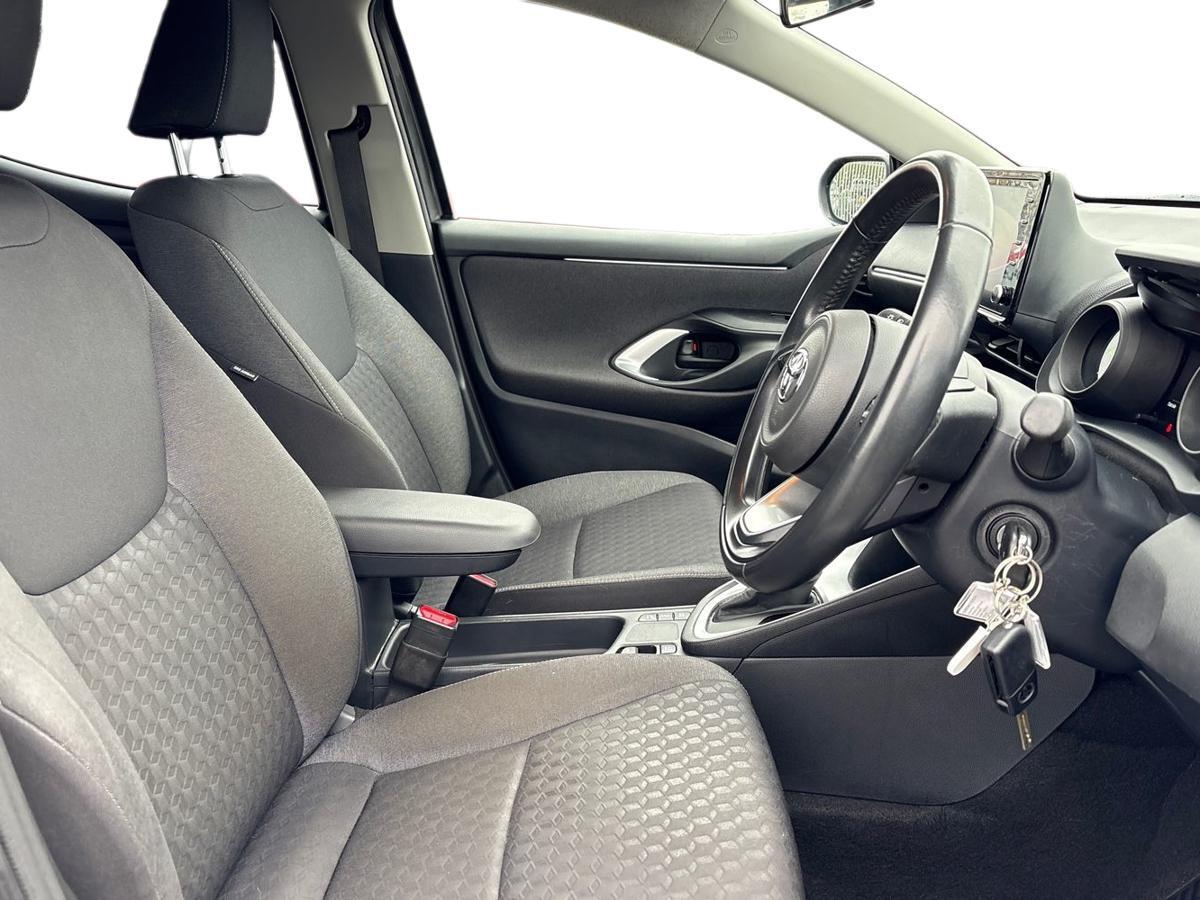 Used Toyota Yaris 2022 for sale - 77060101: Photo 12