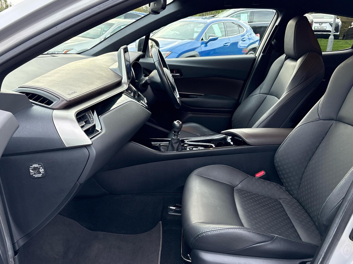 Used Toyota C-HR 2019 for sale - 76271506: Photo 10