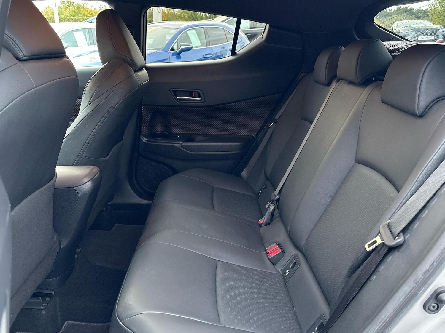Used Toyota C-HR 2019 for sale - 76271506: Photo 12