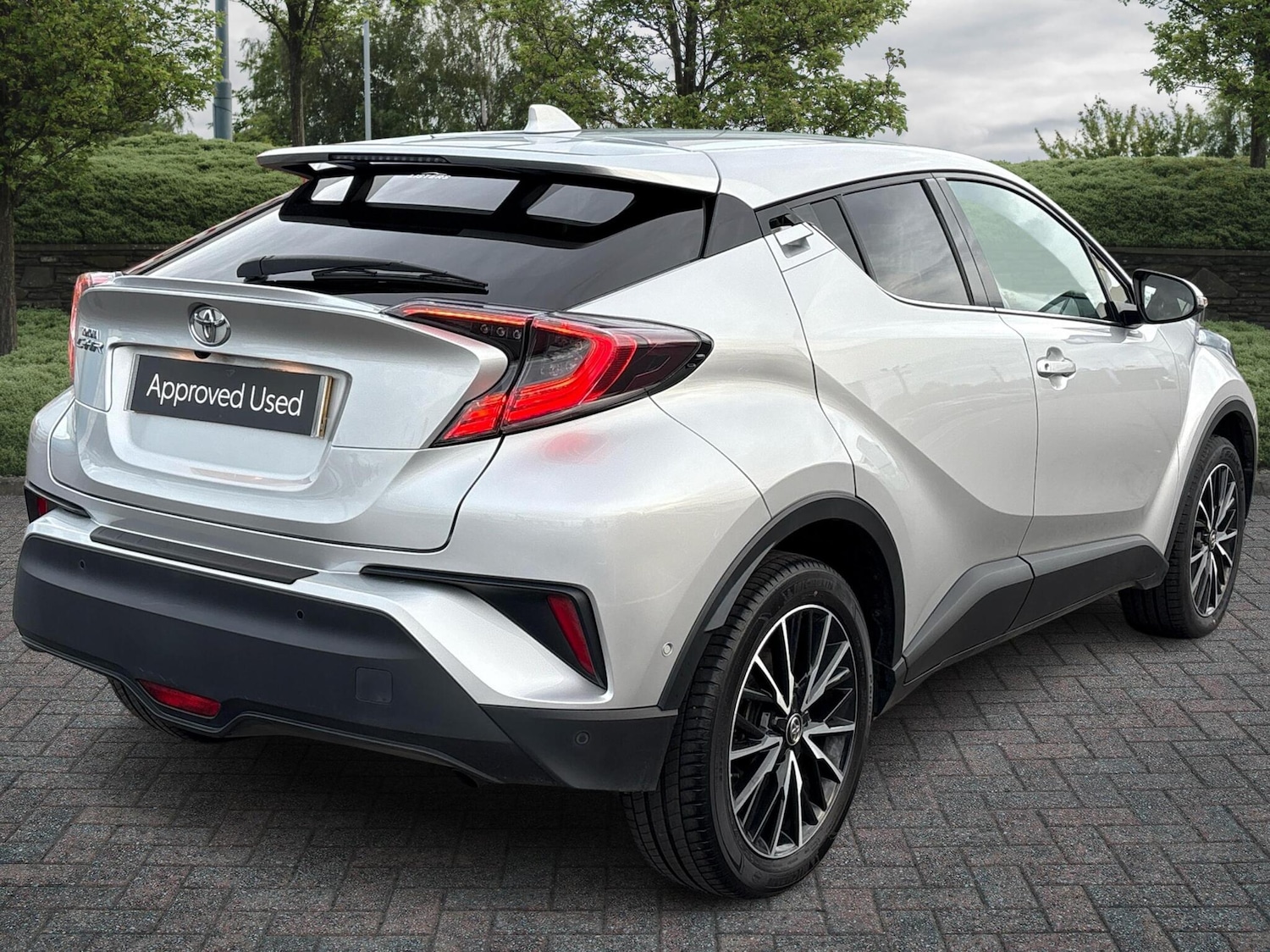 Used Toyota C-HR 2019 for sale - 76271506: Photo 2