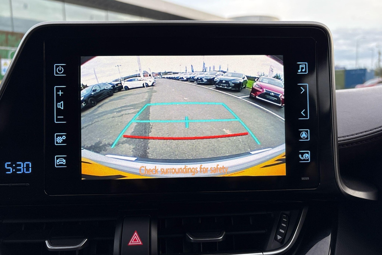 Used Toyota C-HR 2019 for sale - 76271506: Photo 32
