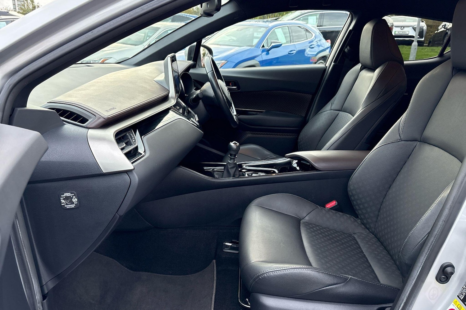 Used Toyota C-HR 2019 for sale - 76271506: Photo 40
