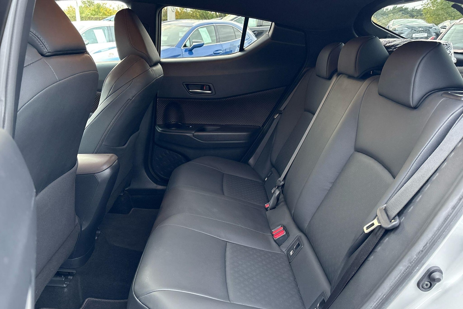 Used Toyota C-HR 2019 for sale - 76271506: Photo 42