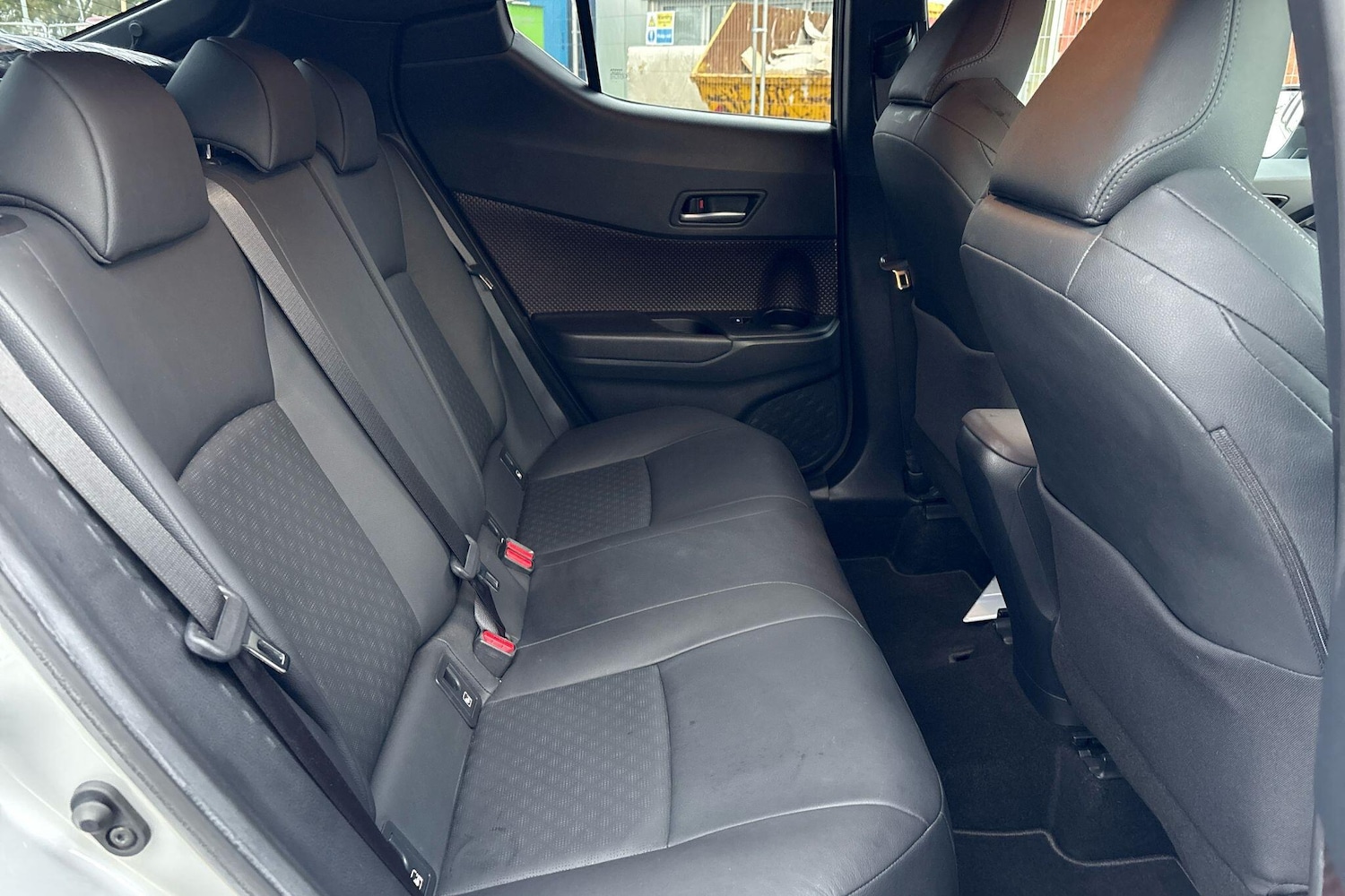 Used Toyota C-HR 2019 for sale - 76271506: Photo 43