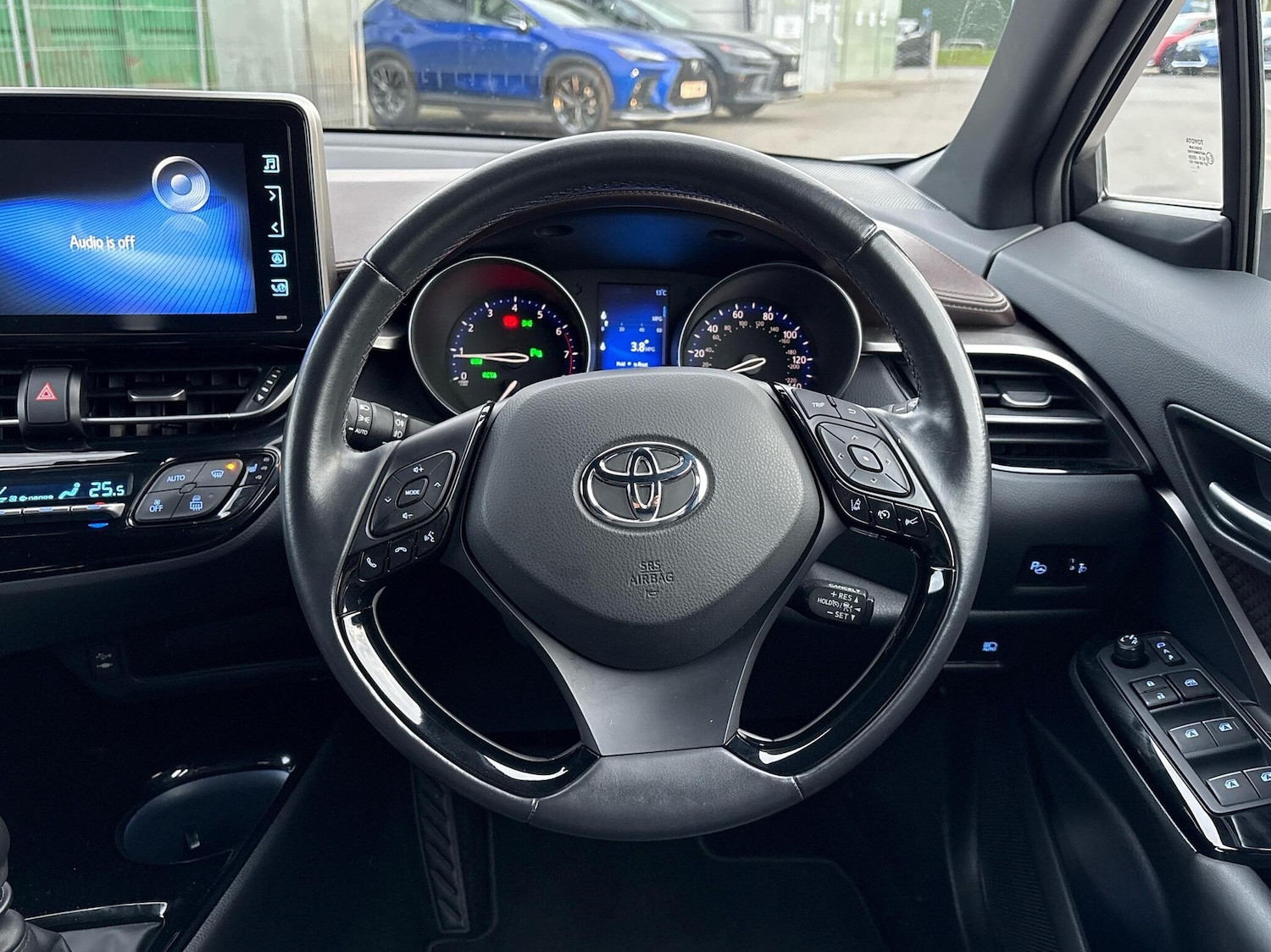 Used Toyota C-HR 2019 for sale - 76271506: Photo 6