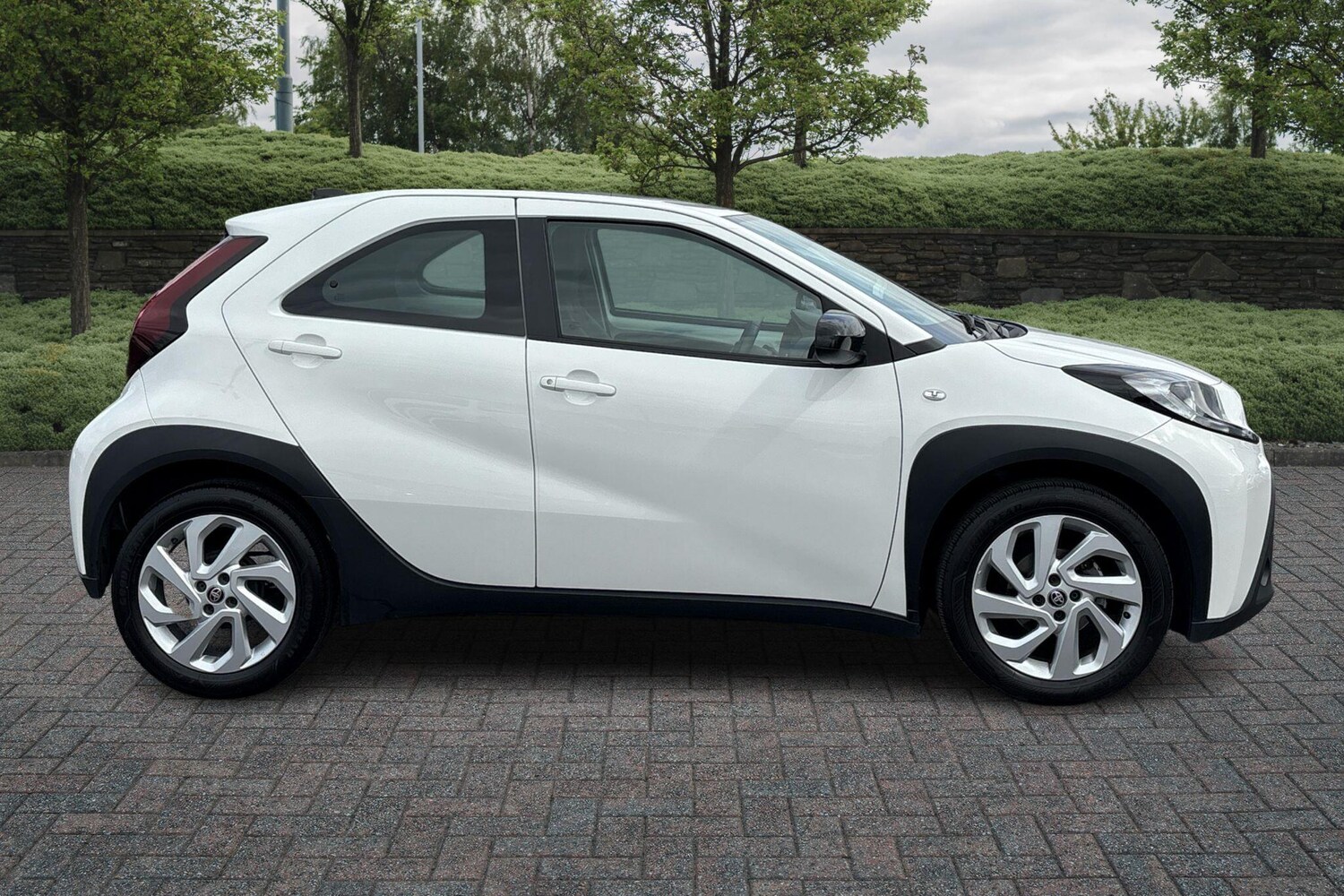 Used Toyota Aygo X 2023 for sale - 75842477: Photo 12