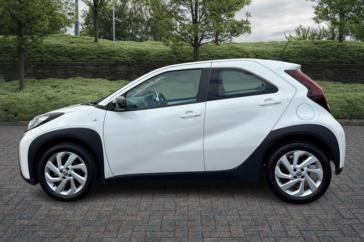 Used Toyota Aygo X 2023 for sale - 75842477: Photo 13