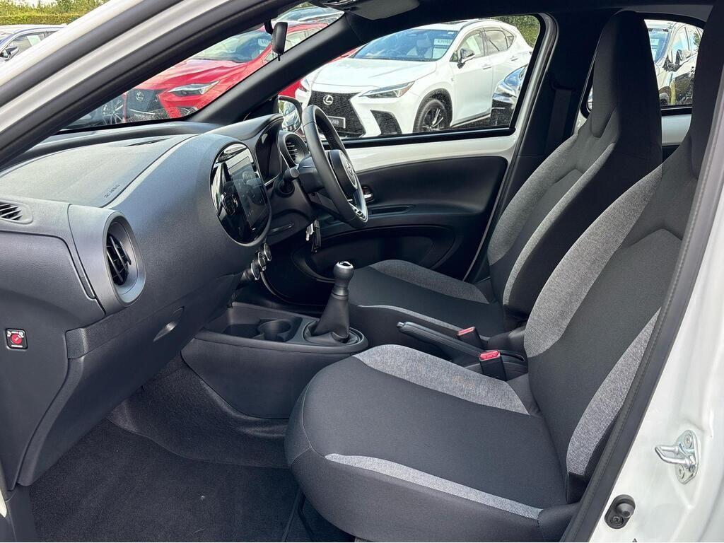 Used Toyota Aygo X 2023 for sale - 75842477: Photo 15