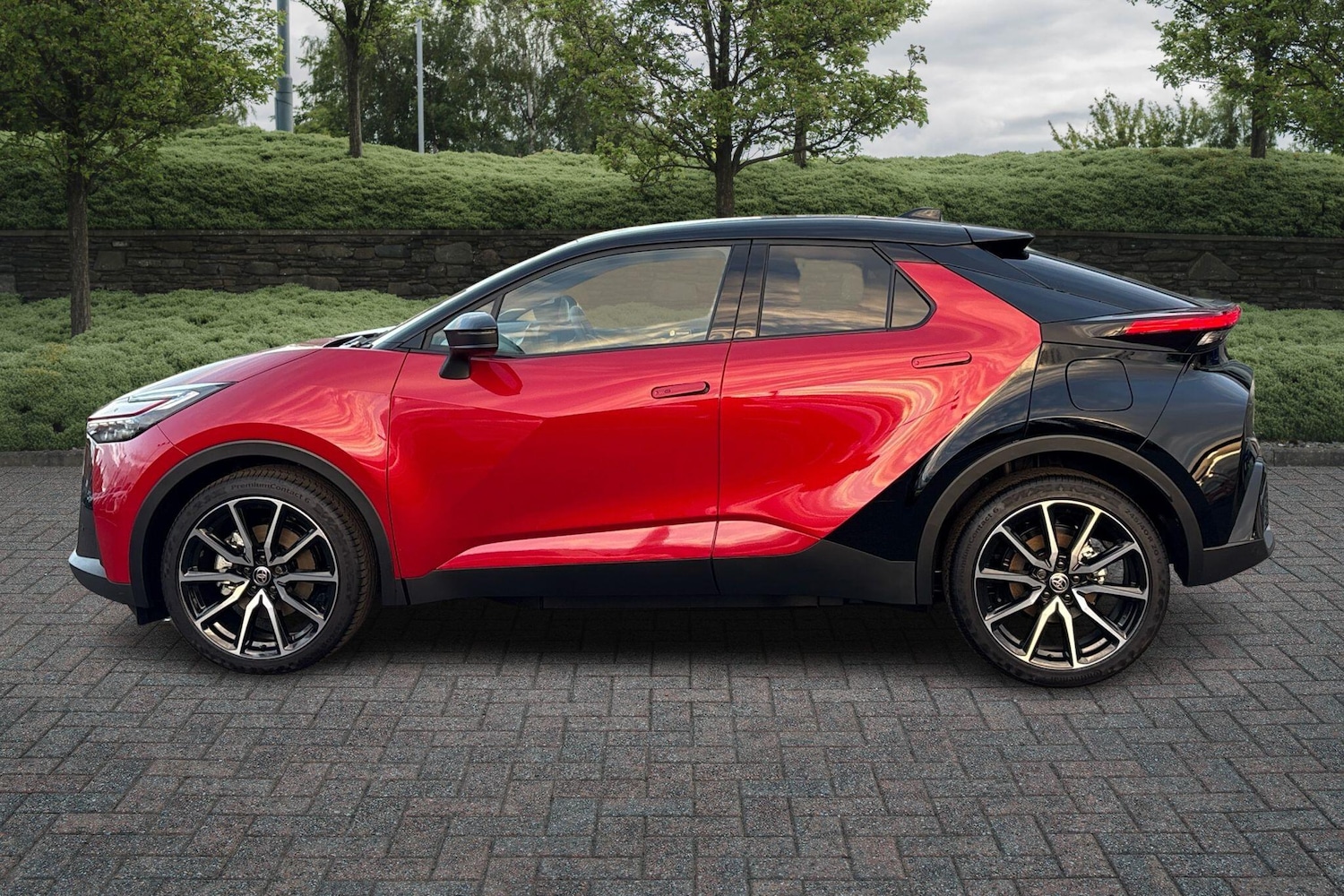 Used Toyota C-HR 2025 for sale - 76635348: Photo 13