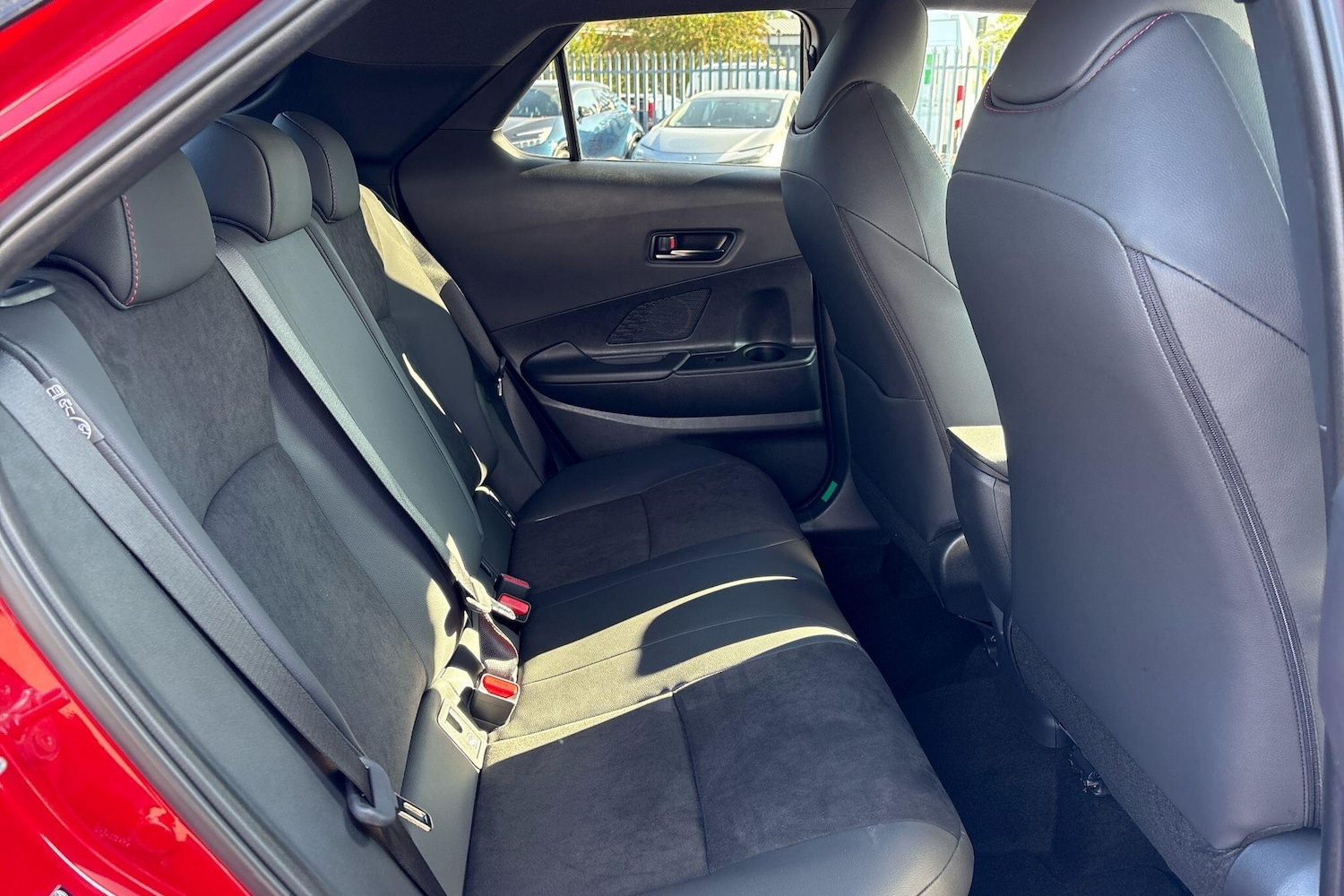 Used Toyota C-HR 2025 for sale - 76635348: Photo 18