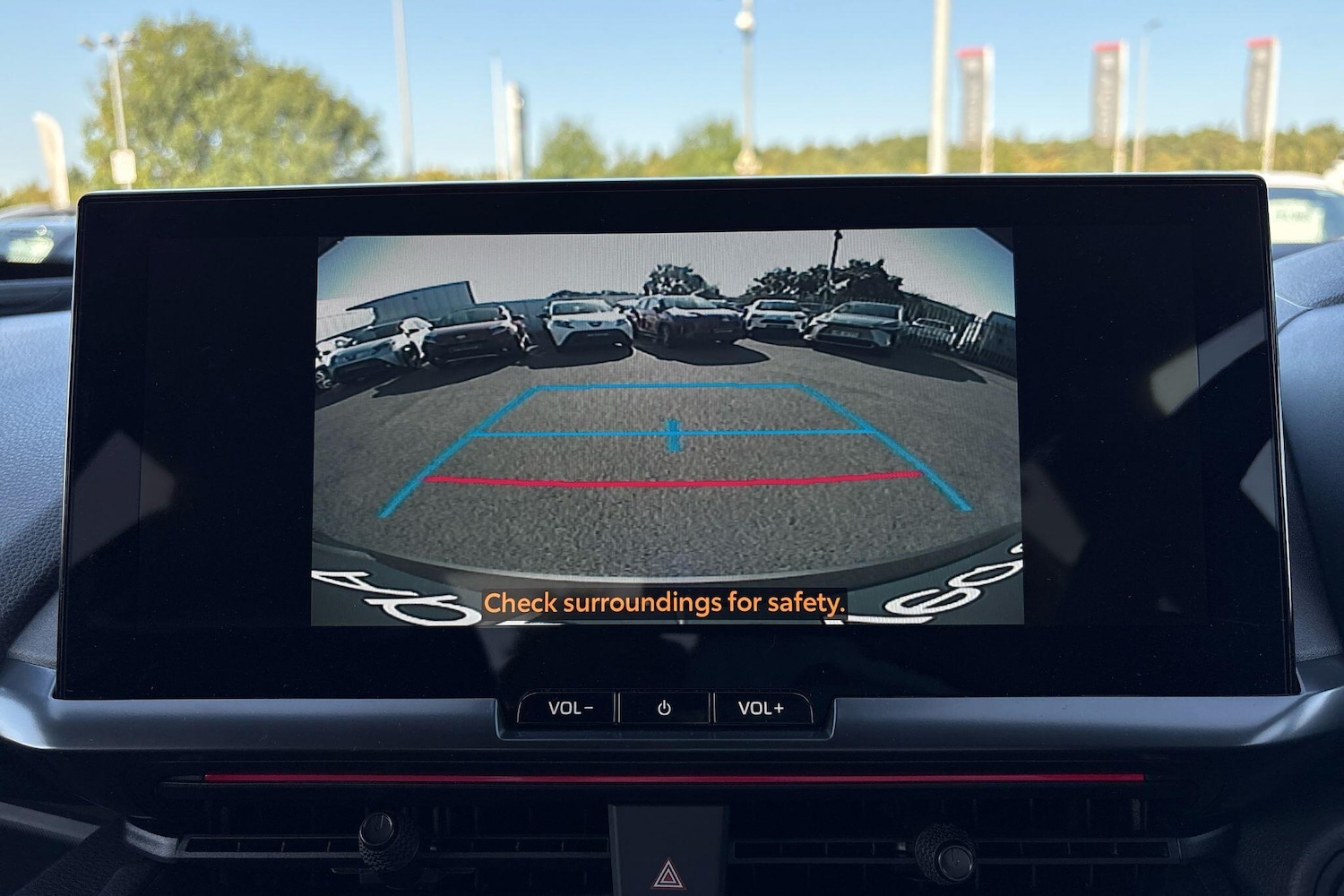 Used Toyota C-HR 2025 for sale - 76635348: Photo 8