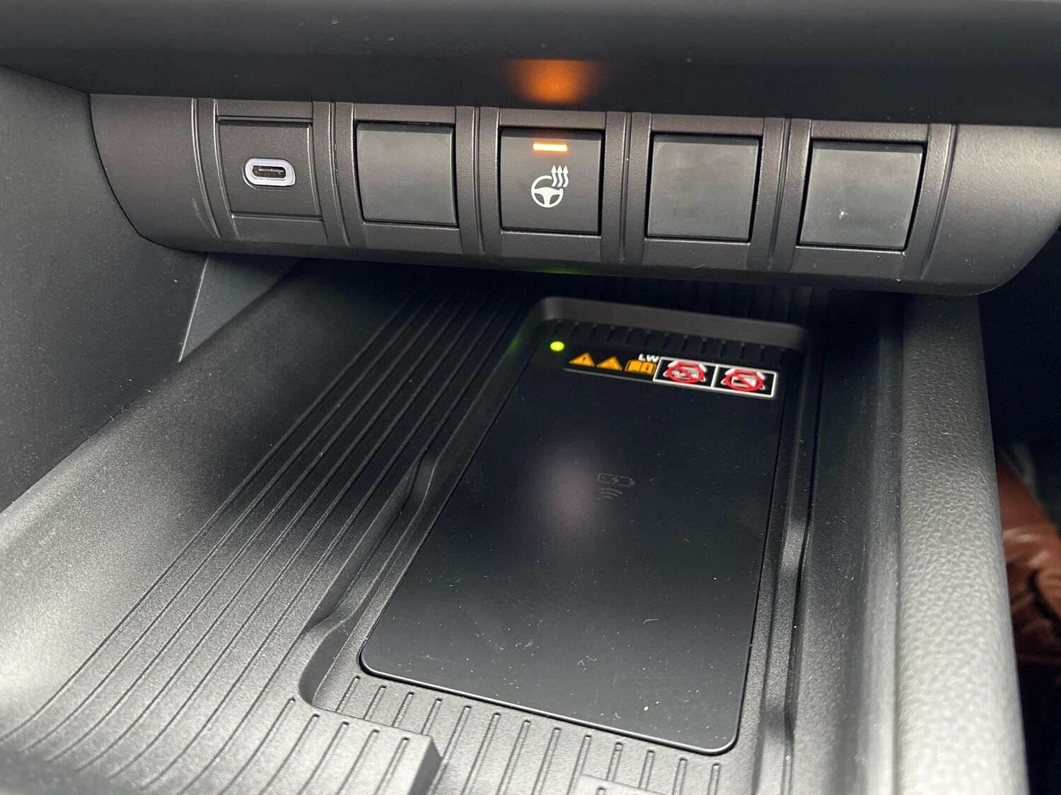 Used Toyota C-HR 2025 for sale - 76635366: Photo 25