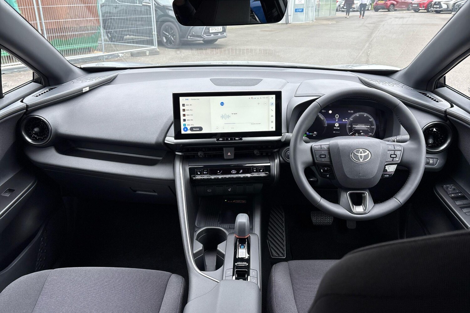 Used Toyota C-HR 2025 for sale - 76635366: Photo 32