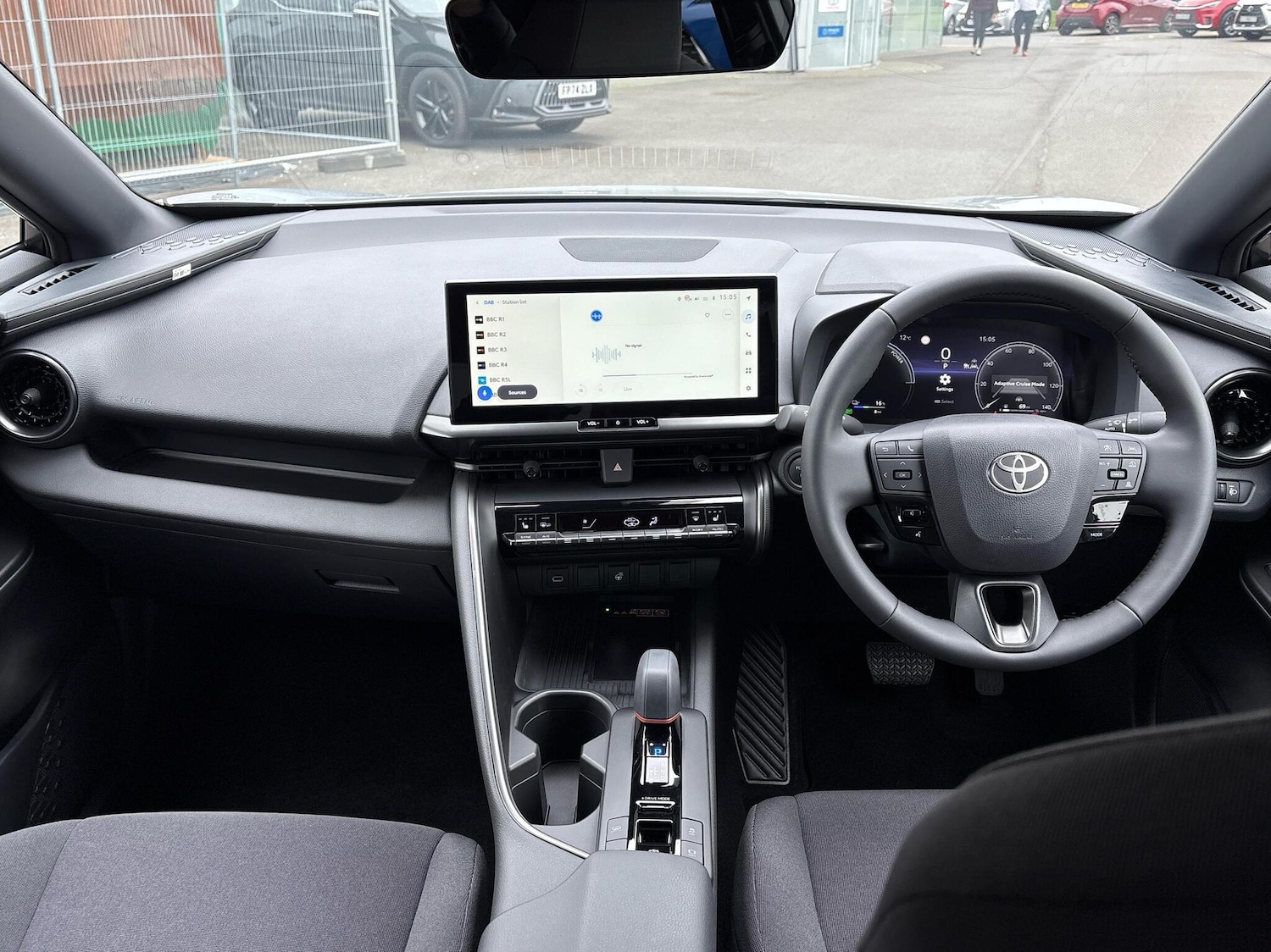 Used Toyota C-HR 2025 for sale - 76635366: Photo 5