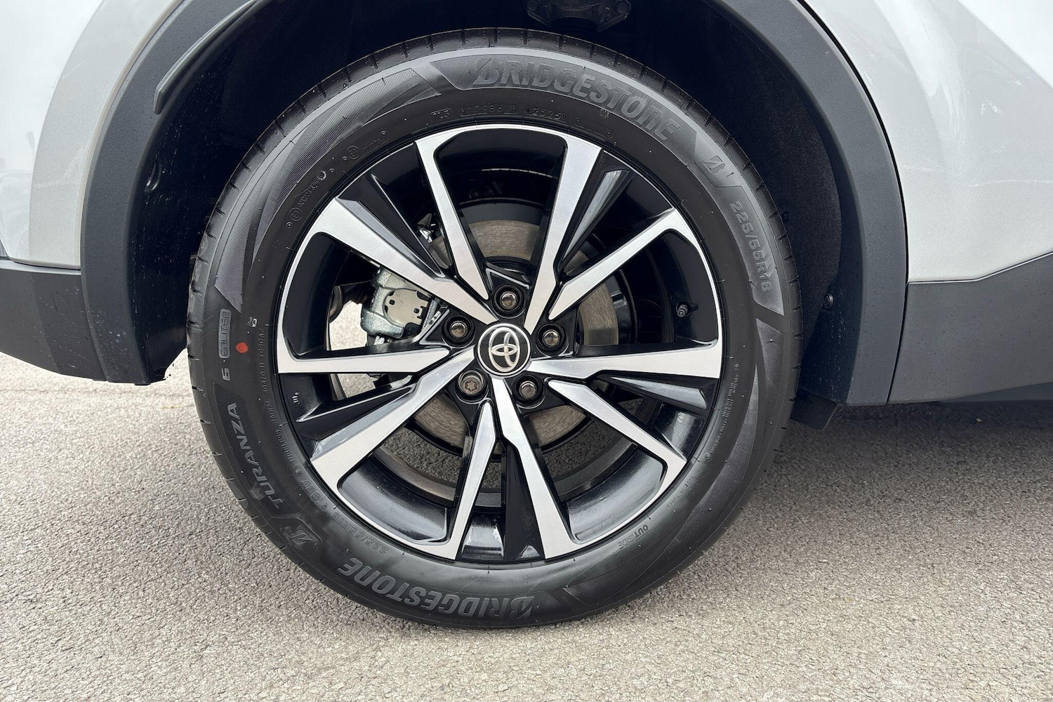 Used Toyota C-HR 2025 for sale - 76635366: Photo 51