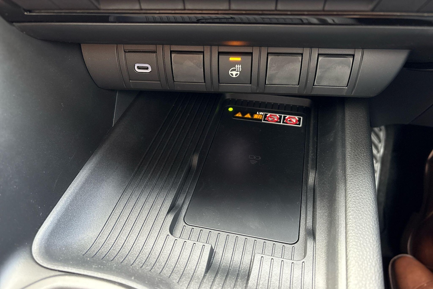 Used Toyota C-HR 2025 for sale - 76635398: Photo 38