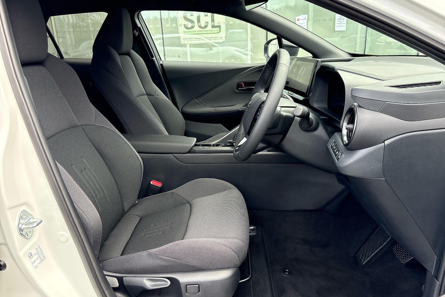 Used Toyota C-HR 2025 for sale - 76635398: Photo 45