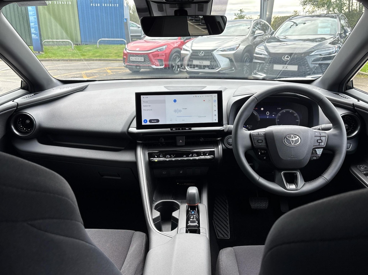 Used Toyota C-HR 2025 for sale - 76635398: Photo 5