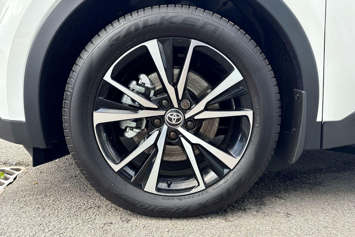 Used Toyota C-HR 2025 for sale - 76635398: Photo 50