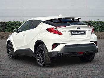 Used Toyota C-HR 2018 for sale - 79213646: Photo