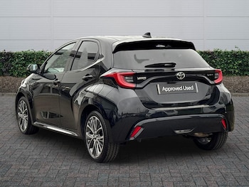 Used Toyota Yaris 2024 for sale - 77725280: Photo