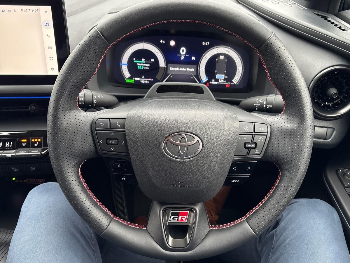 Used Toyota C-HR 2024 for sale - 77013625: Photo 11