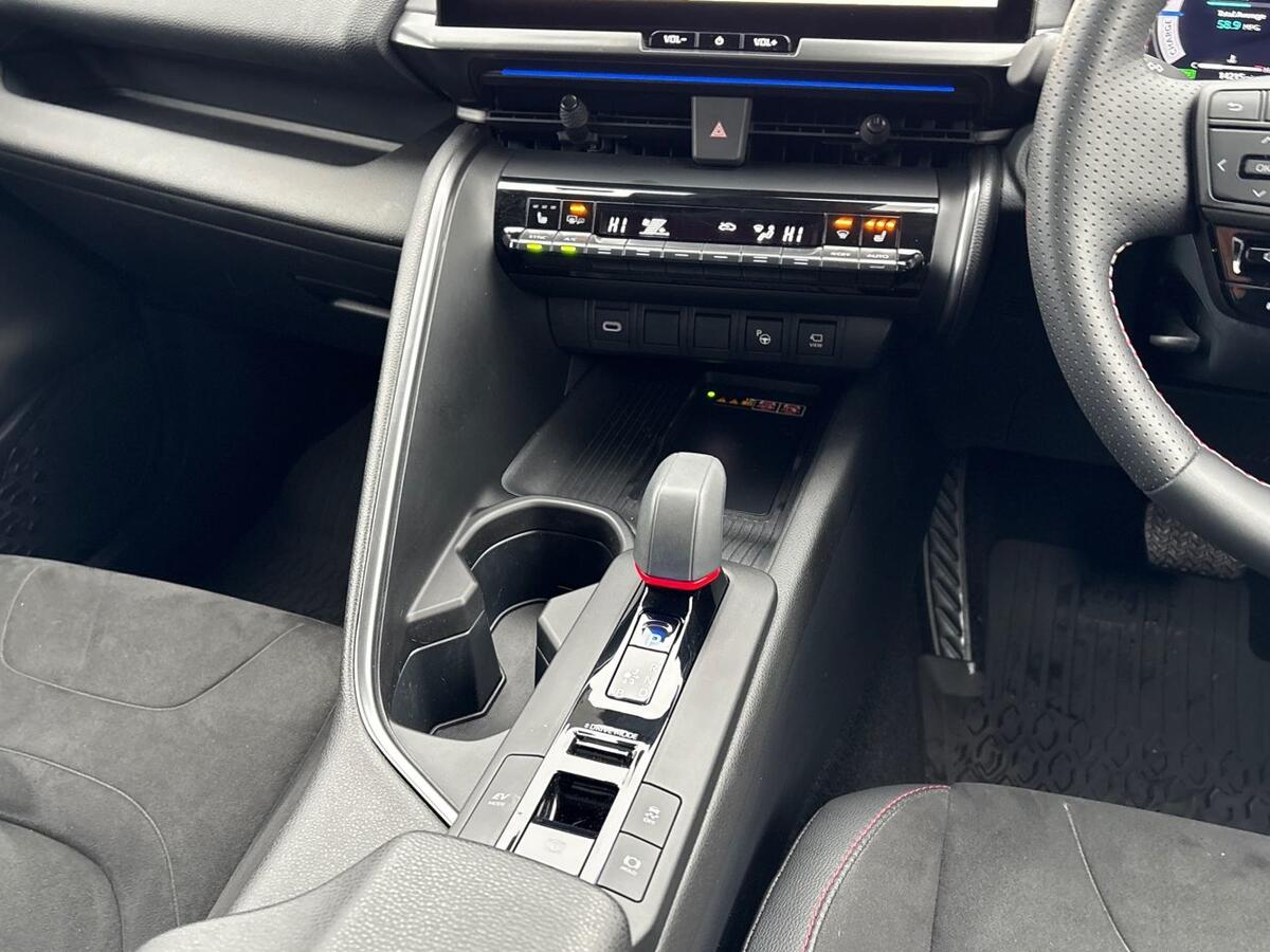 Used Toyota C-HR 2024 for sale - 77013625: Photo 7