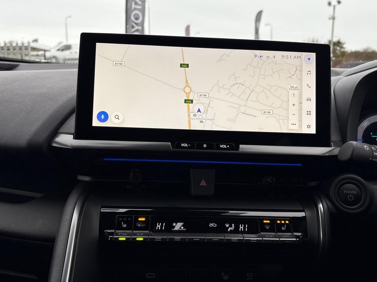 Used Toyota C-HR 2024 for sale - 77013625: Photo 9