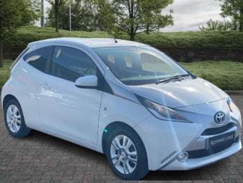 2017 (17) - 1.0 VVT-i X-Pure 3dr