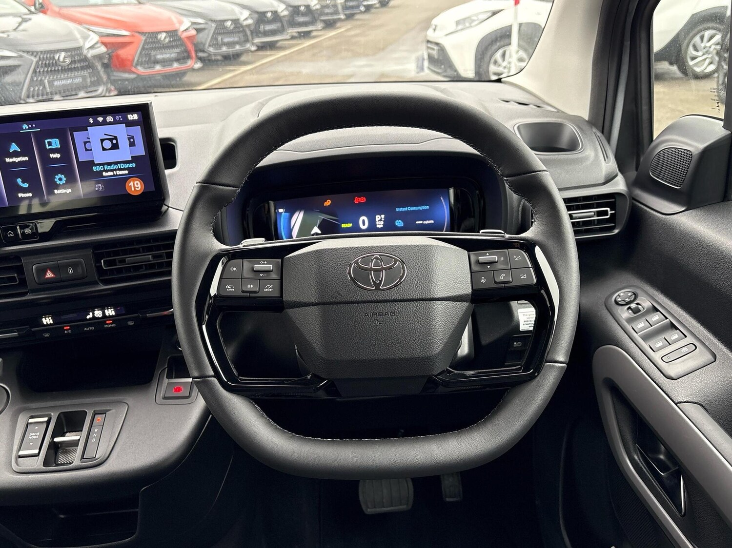 Used Toyota PROACE CITY Verso 2025 for sale - 77525744: Photo 6